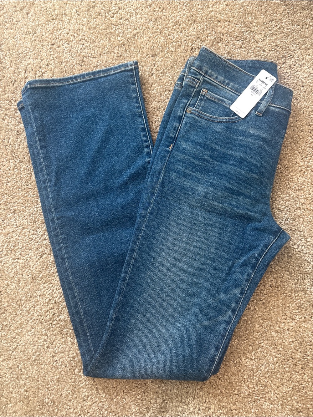 Express bootcut mid rise size 4 new